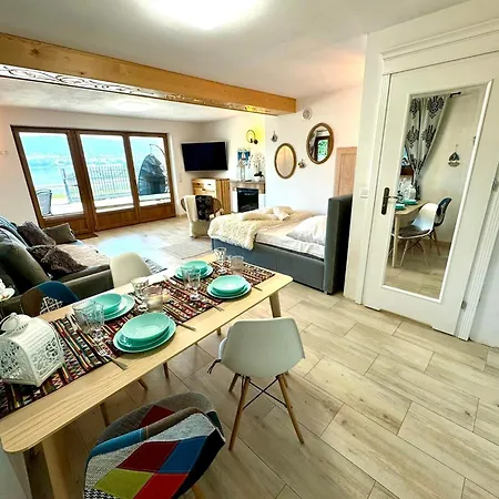 Nad Jeziorem Czorsztynskim Velo