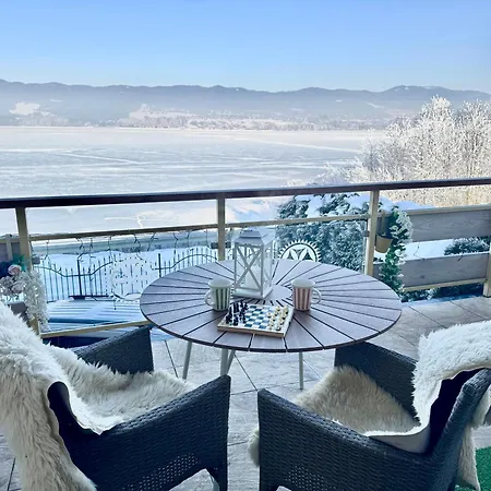 Nad Jeziorem Czorsztynskim Velo شاليه *